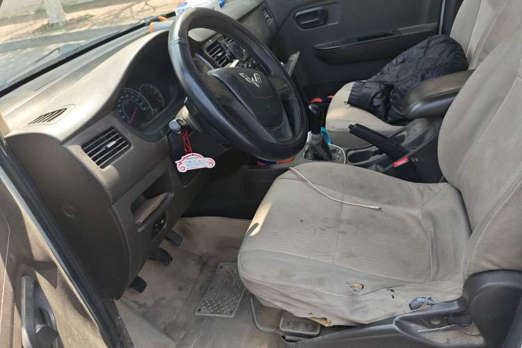 Used Wuling Rongguang V 2015 1.5L Standard Version Left Front Seat