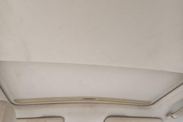 Used Bestune B50 2013 1.6L manual luxury version Headliner