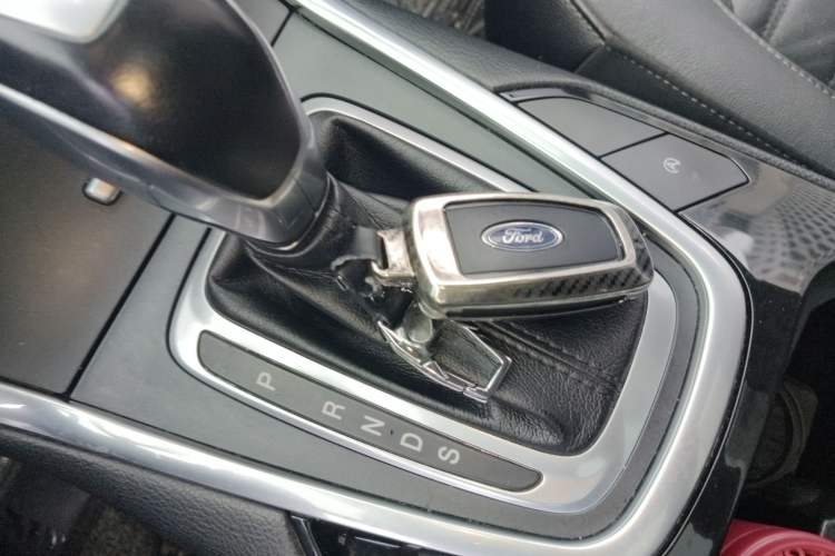 Used Ford Edge 2018 EcoBoost 245 Two-Wheel-Drive Titanium 7-Seater China V Standard