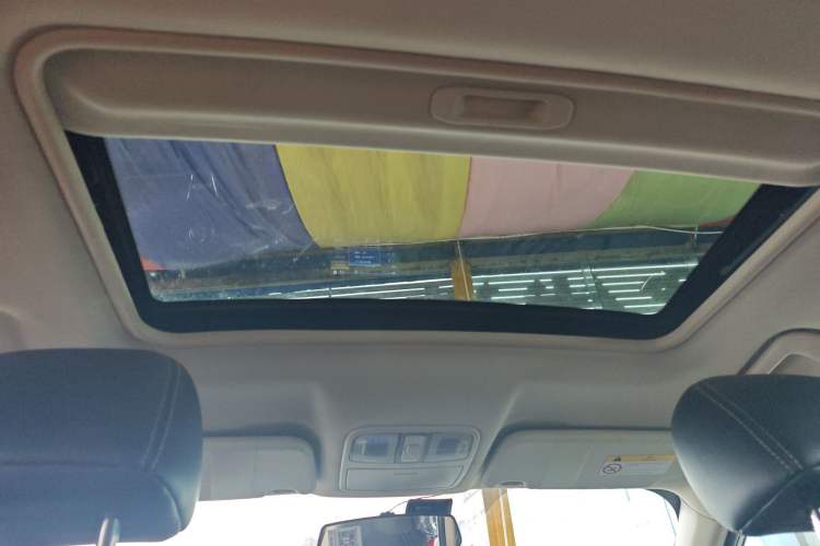 Used Dongfeng Fengon 580 2017 1.8L Manual Comfort Model Headliner