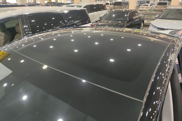 Used Tesla Model Y 2023 Long-Range All-Wheel-Drive Version