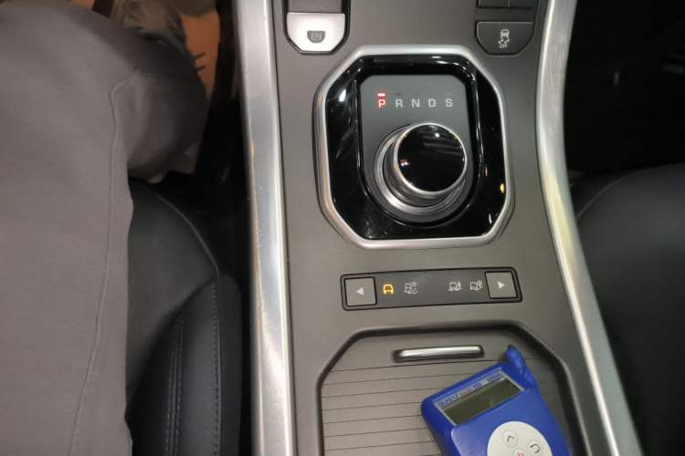 Used Land Rover Range Evoque 2018 240PS PURE Style Edition
