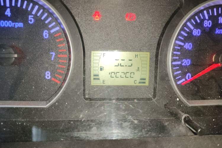 Used FORTHING Lingzhi 2014 V3 1.5L 7-Seater Standard Model II
