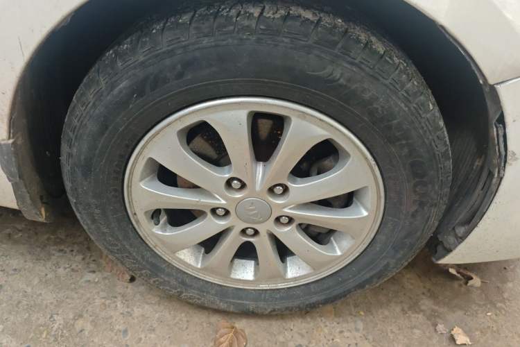 Used Kia K3 2016 1.6L Manual GL Right Front Wheel Hub