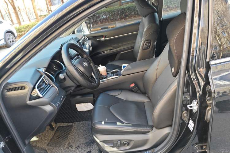 Used Toyota Camry 2023 Dual-Motor 2.5 HGVP Leading Edition