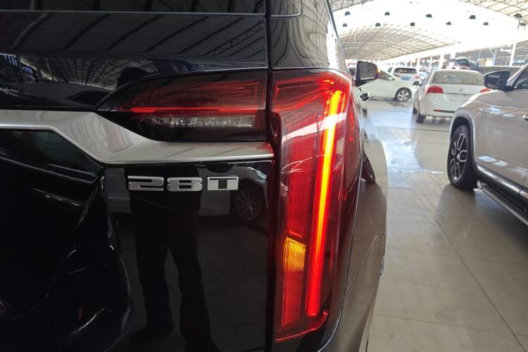 Used Cadillac XT6 2020 28T Six-Seater Fashion Edition