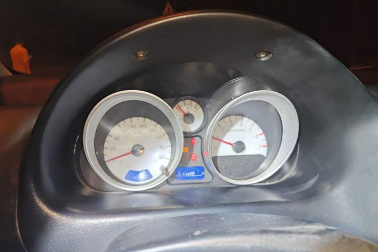 Used Baojun Lechi 2012 Revised Version 1.2L Manual Sporty Fashion Edition Instrument Cluster