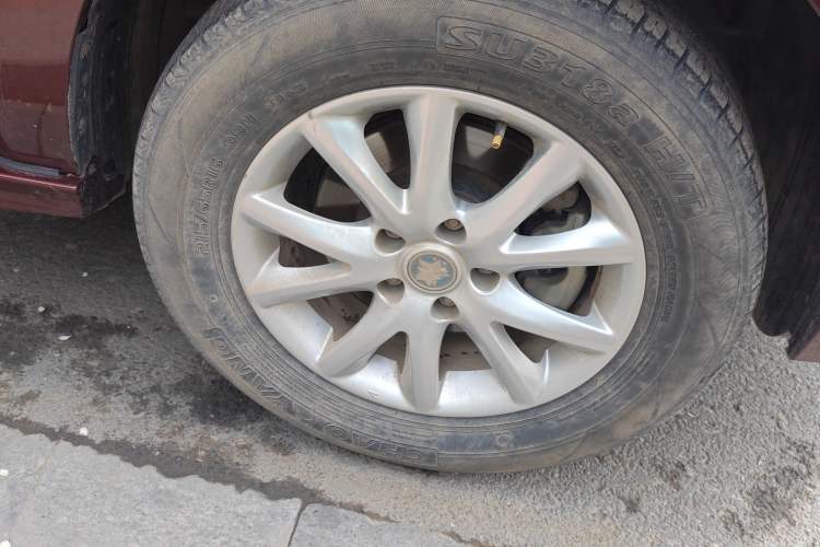 Used Venucia T70 2016 1.6L Manual Ruixing Edition Right Front Wheel Hub