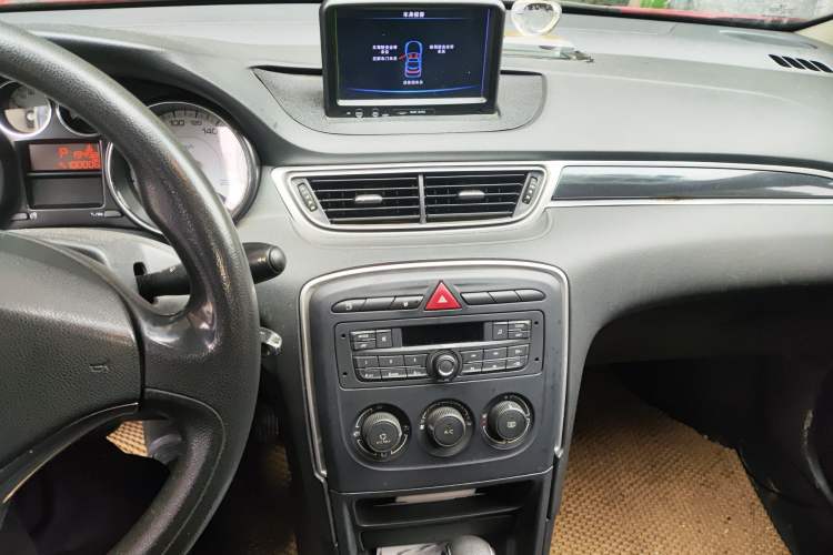 Used Peugeot 308 2014 Enjoy Edition Classic 1.6L Automatic Premium Model Audio And AC Panel