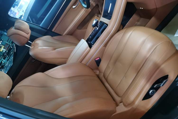 Used Hima AITO M7 2024 1.5T Intelligent Driving 4WD Ultra Version 6 Seats