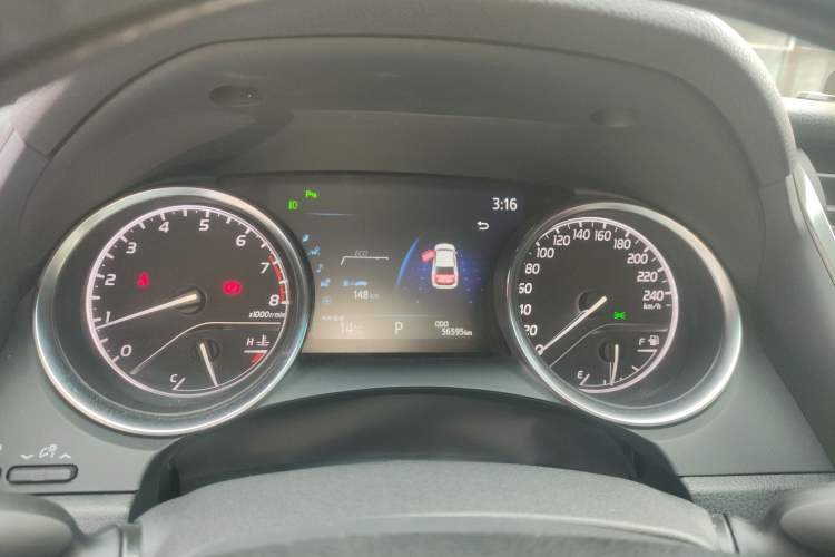 Used Toyota Camry 2019 2.0E Leading Edition China VI Standard
