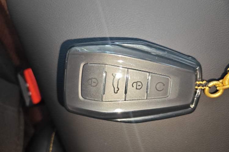 Used Geely Auto Coolray 2025 Bin Yue L 1.5T DCT Starlight Edition