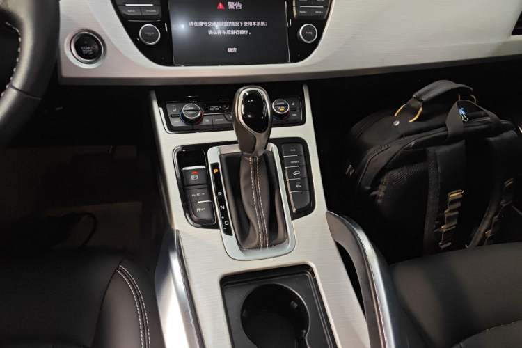 Used Geely Auto Emgrand X7 Sport 2018 1.8TD Automatic Two-Wheel Drive Smart Connect 4G Internet Edition