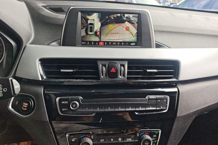 Used BMW X1 2016 sDrive18Li Premium Edition Audio And AC Panel