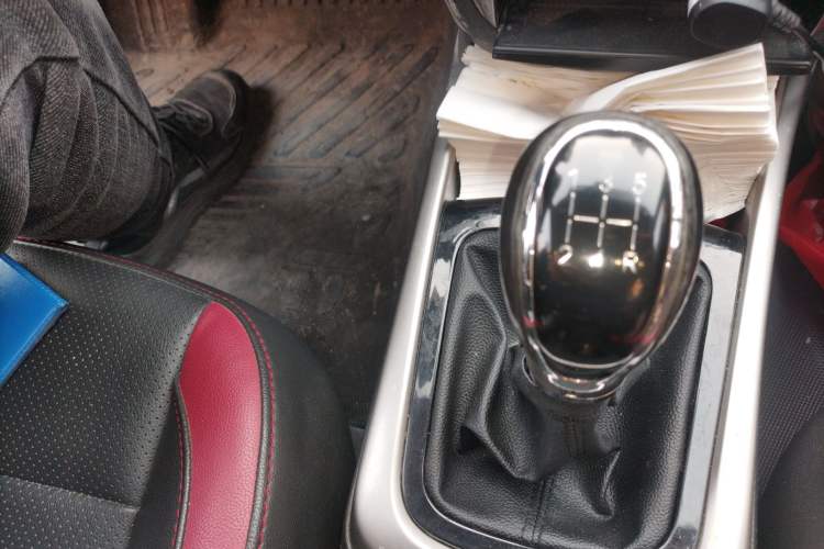 Used Changan Eado 2015 1.6L Manual Junku Model China IV Standard