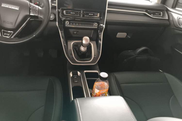 Used Haval M6 2021 PLUS 1.5T Manual Luxury Smart Connectivity Model
