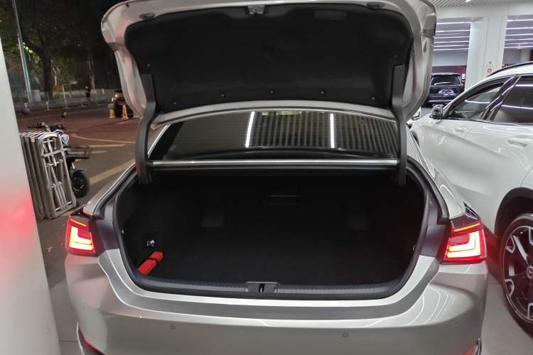 Used Lexus ES 2025 200 Premium Edition