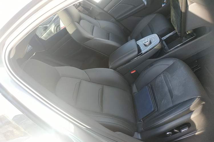 Used SERES SF5 2021 Four-Wheel Drive Freedom Expedition Edition
