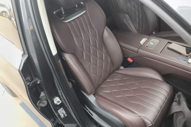 Used EXEED Lanyue 2023 400T Four-Wheel Drive Star Prestige Edition 6 Seats
