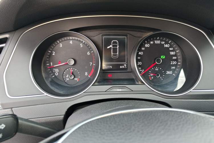 Used Volkswagen Magotan 2017 280TSI DSG Comfort Model Instrument Cluster