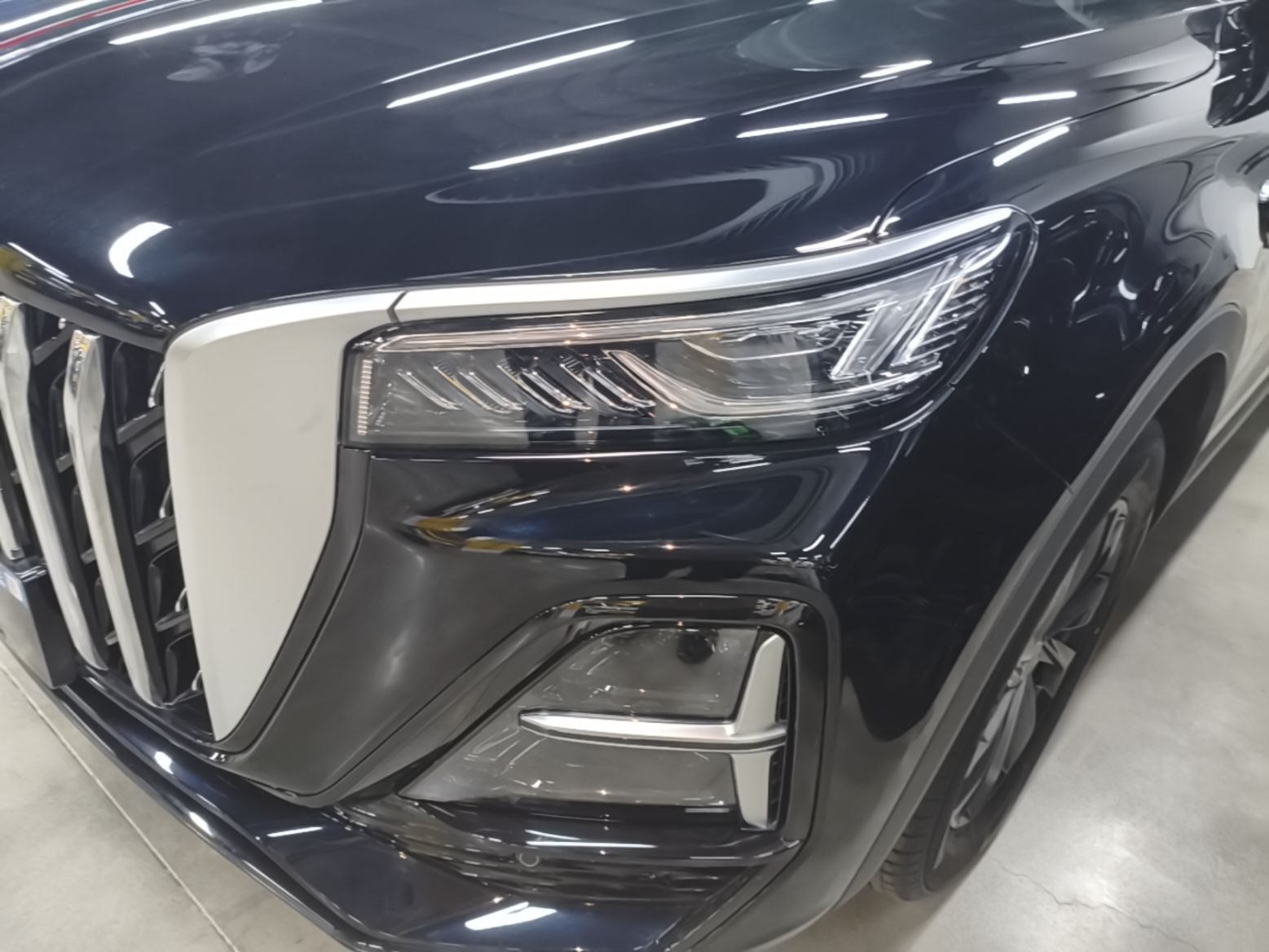Hongqi HS5 2025 2.0T Two-Wheel Drive Flagship Pro Edition - Chinese Trim Xiang — снимка 8