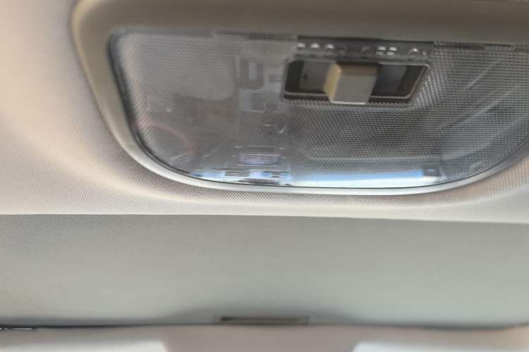 Used Geely Auto Classic Emgrand 2010 Sedan 1.8L CVT Luxury Model