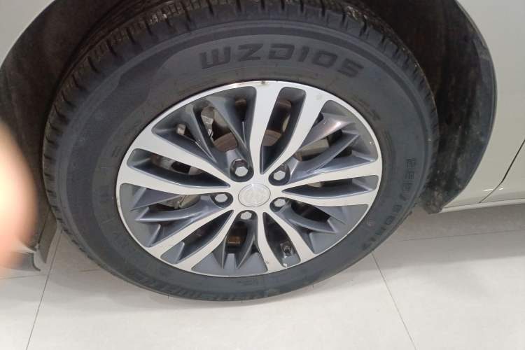 Used Buick GL8 2021 ES Land Cruiser 653T Luxury Edition
