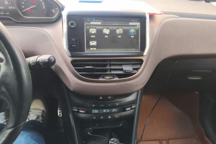 Used Peugeot 2008 2014 1.6L Automatic Navigation Edition