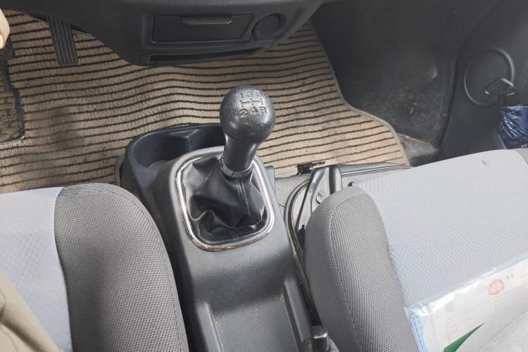 Used CHANGAN KAICHENG Ruixing M60 2019 1.5L Standard Model China V Emission Standards 5/6 Seats 4G15S
