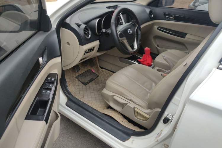 Used Changan Eado 2012 1.6L Manual Luxury Version China IV Standard