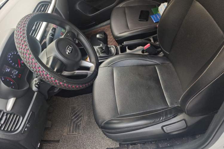 Used Kia K2 2017 Sedan 1.4L Manual Transmission GLS Left Front Seat