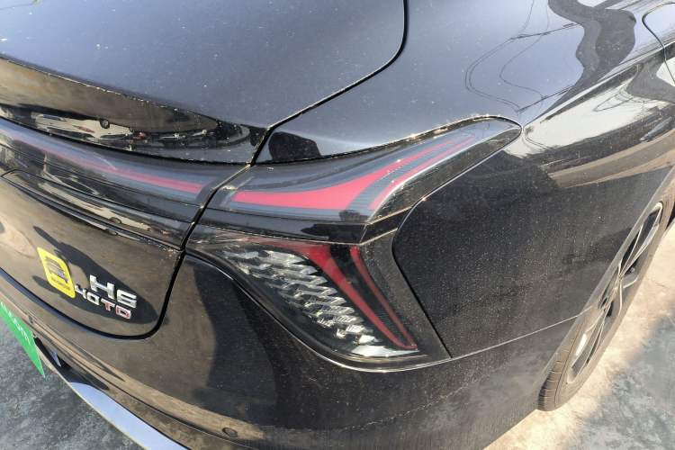 Used Hongqi H6 2024 2.0T ZhiMei Edition
