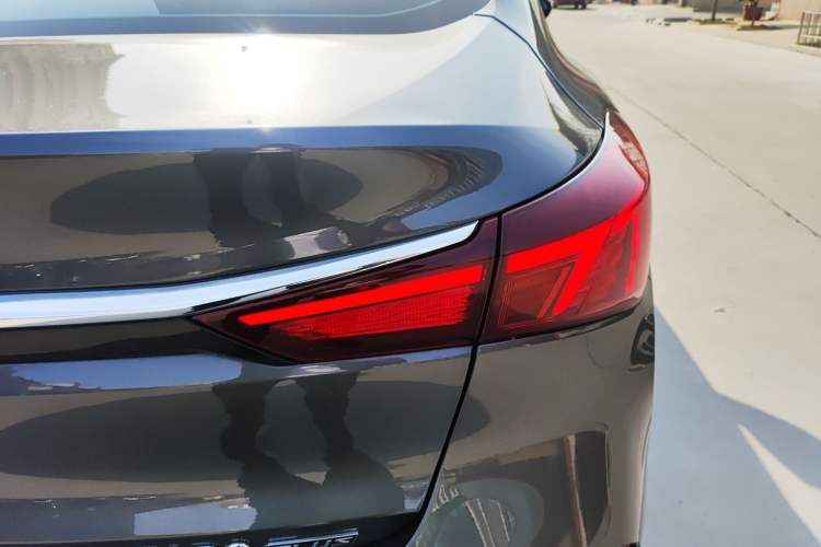 Used CHANGAN Eado 2022 PLUS 1.6L GDI Manual Elite Model Exterior 3