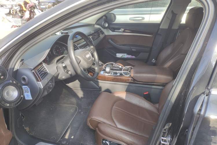 Used Audi A8 2013 A8L 45 TFSI quattro Comfort model
