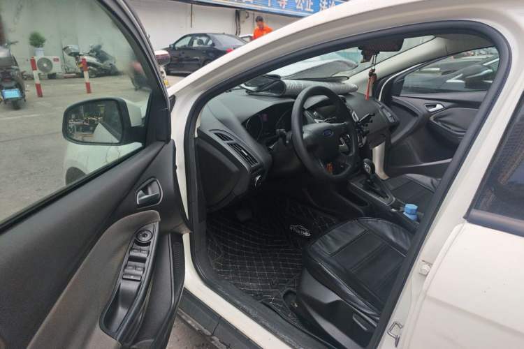 Used Ford Focus 2012 Hatchback 1.6L Automatic Comfort Model