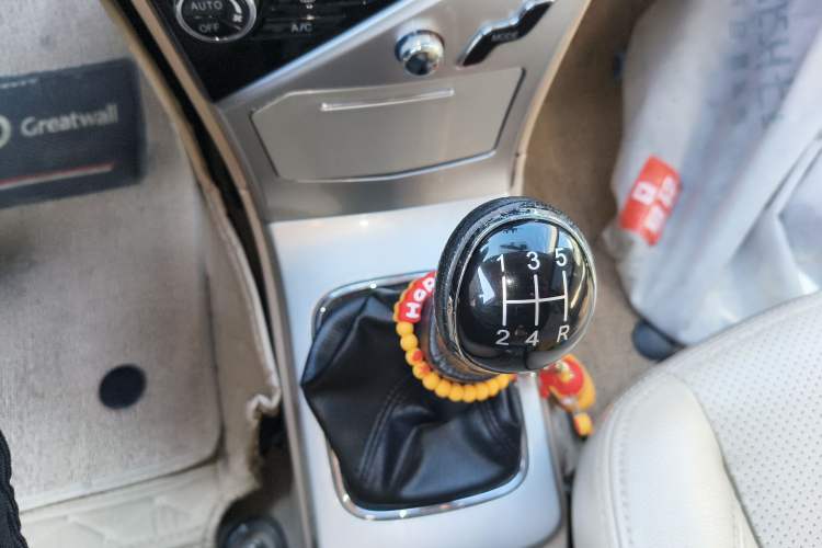 Used Great Wall C30 2013 1.5L Manual Luxury Model Gear Lever