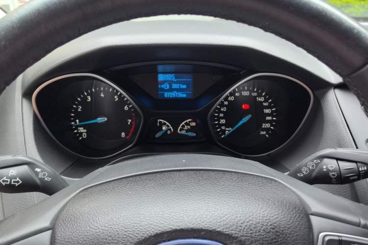 Used Ford Focus 2017 Hatchback 1.6L Automatic Fashion Edition Smart Drive Version
