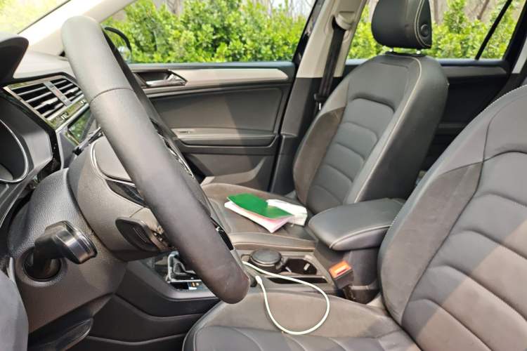 Used Volkswagen Tiguan L 2020 330TSI Automatic Two-Wheel Drive Panoramic Comfort Edition China VI Standard Left Front Seat