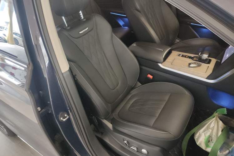 Used Hongqi HS7 2023 2.0T Automatic All-Wheel Drive Flagship Edition 7 Seats