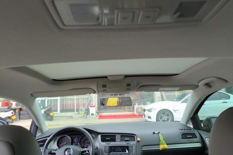 Used Volkswagen Golf 2015 1.4TSI Automatic Comfort Model