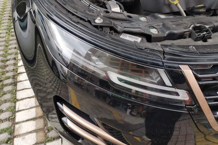 Used Land Rover Range Evoque 2023 Aurora L 249 PS Collins Antique Bronze Special Edition Exterior 3