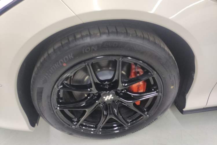 Used IM L6 2025 Pro Max model Exterior 4