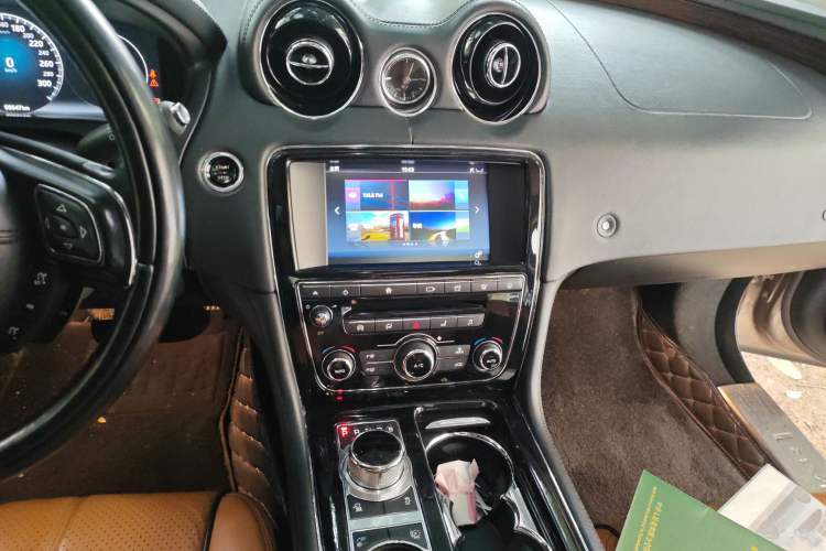 Used Jaguar XJ 2016 XJL 3.0 SC Four-Wheel Drive Panoramic Business Edition