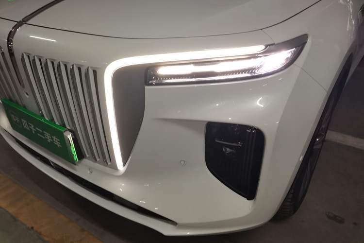 Used Hongqi E-HS9 2022 660 km Range Flagway Edition Six Seats