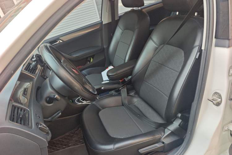 Used Volkswagen Santana 2015 1.4L Manual Comfort Edition Left Front Seat