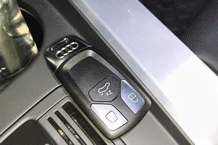 Used Audi A4L 2022 40 TFSI Fashion Dynamic Model Vehicle Key