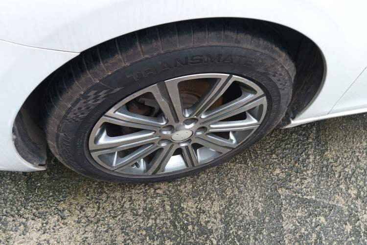 Used Peugeot 408 2015 1.2T Automatic Luxury Edition Left Front Wheel Hub