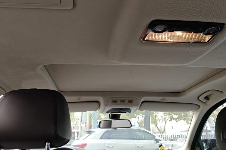 Used BMW 5 Series 2014 525Li Luxury Design Package