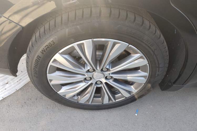 Used Hongqi E-QM5 2024 610 km PLUS