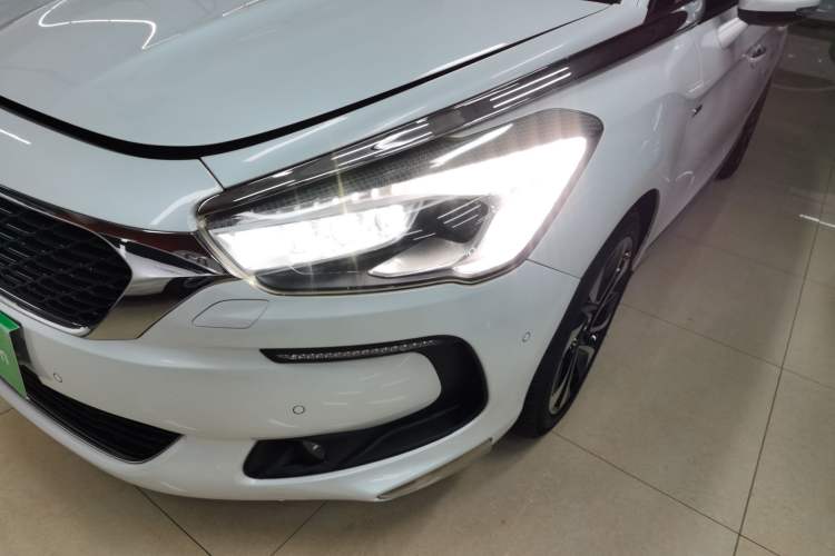 Used DS 5 2015 1.8T Prestige Edition THP200